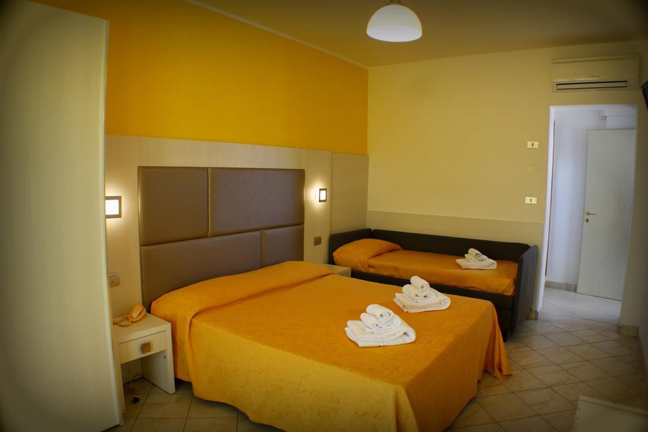Hotel Adria Bellaria-Igea Marina Exterior foto